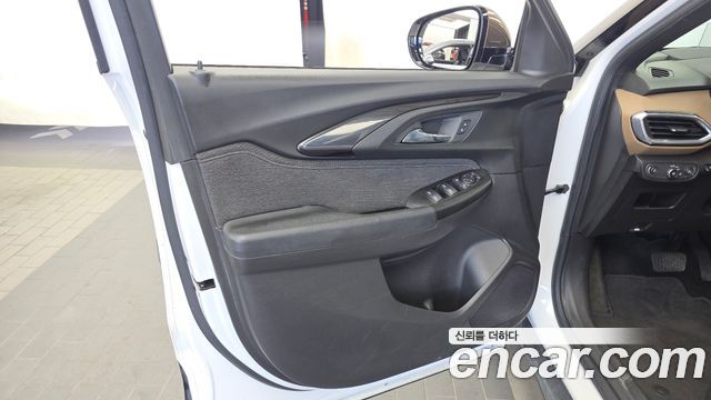 Chevrolet Trailblazer 1.3 Turbo 2WD Activ 2022 — фото 24
