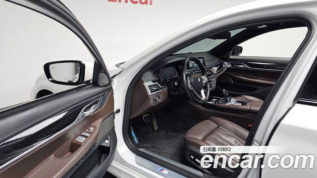 BMW 7 Series (G11) 740d xDrive M Sport 2018 — фото 10