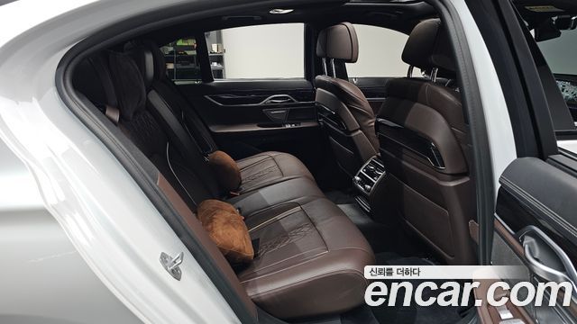 BMW 7 Series (G11) 740d xDrive M Sport 2018 — фото 12