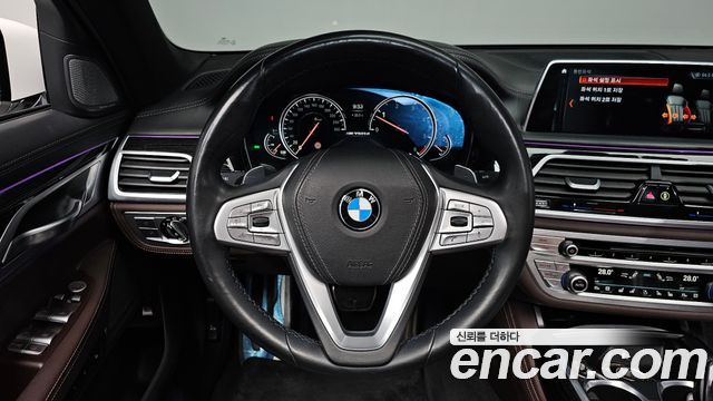 BMW 7 Series (G11) 740d xDrive M Sport 2018 — фото 13