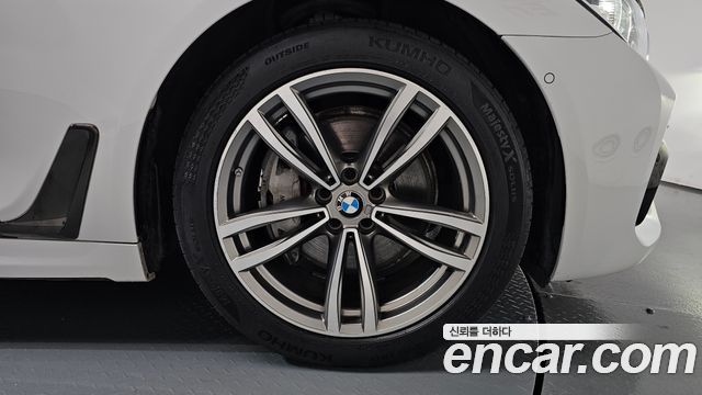BMW 7 Series (G11) 740d xDrive M Sport 2018 — фото 21