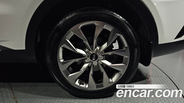 Kia Sorento (IV) Gasoline 2.5T 2WD Noblesse 2021 — фото 27