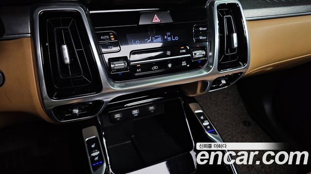 Kia Sorento (IV) Gasoline 2.5T 2WD Noblesse 2021 — фото 38
