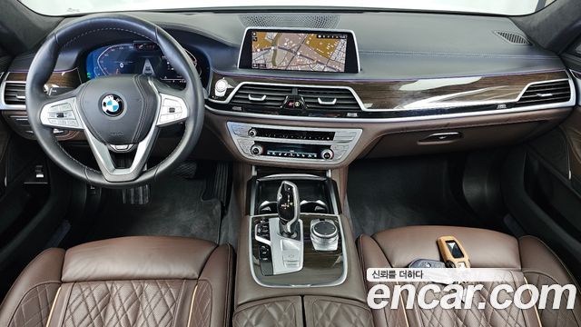 BMW 7 Series (G11) 730Ld xDrive Design Pure Excellence 2021 — фото 7
