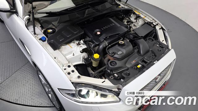 Jaguar XJ 3.0D Premium Luxury SWB X351 2013 — фото 6