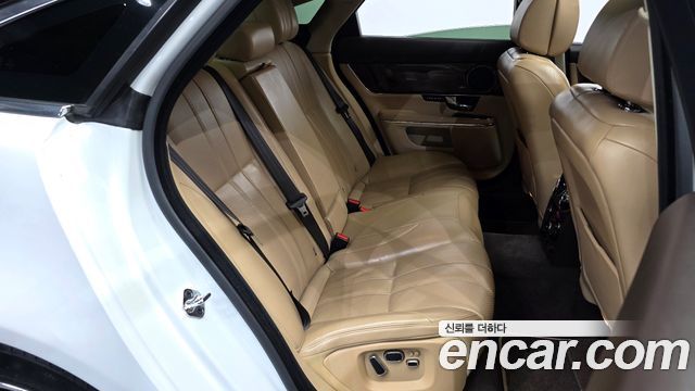 Jaguar XJ 3.0D Premium Luxury SWB X351 2013 — фото 16
