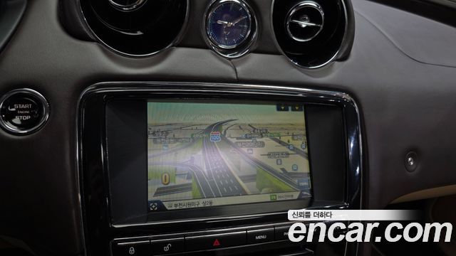 Jaguar XJ 3.0D Premium Luxury SWB X351 2013 — фото 18