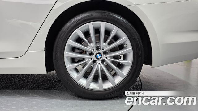 BMW 5 Series (G30) 520d Luxury Special Edition 2018 — фото 21