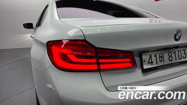 BMW 5 Series (G30) 520d Luxury Special Edition 2018 — фото 23
