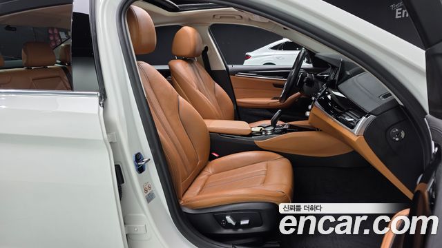 BMW 5 Series (G30) 520d Luxury Special Edition 2018 — фото 26
