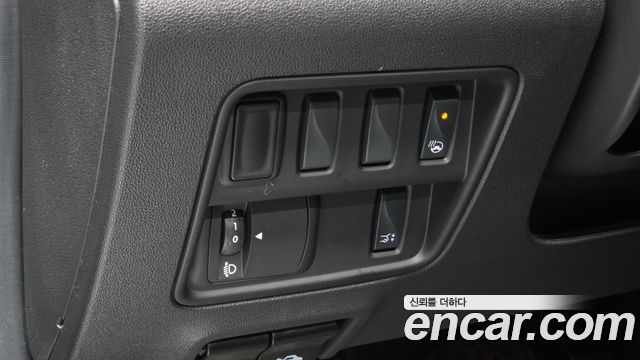 Renault Korea QM6 2.0 LPe RE 2WD 2024 — фото 27