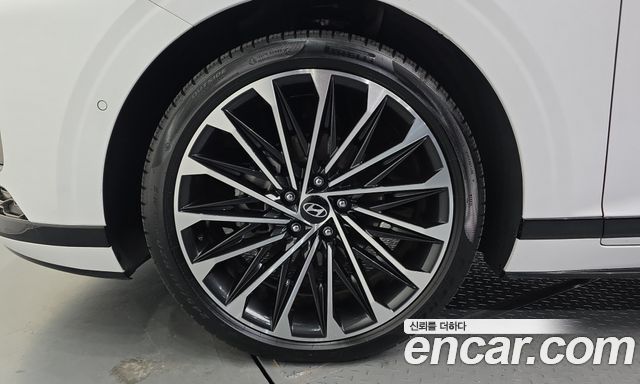 Hyundai Grandeur Hybrid (GN7) Calligraphy 2025 — фото 5