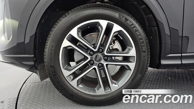 Audi Q5 (80A) 40 TFSI Quiattro Advanced 2025 — фото 5