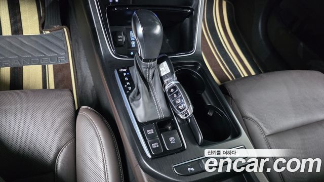 Hyundai Grandeur Hybrid (IG) Exclusive Special 2019 — фото 9
