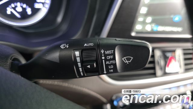 Hyundai Grandeur Hybrid (IG) Exclusive Special 2019 — фото 30