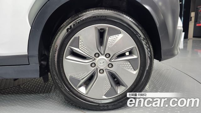 Hyundai Kona Electric Premium 2020 — фото 21