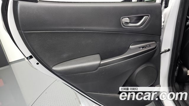Hyundai Kona Electric Premium 2020 — фото 25