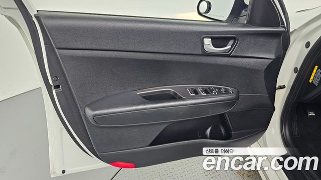Kia K5 (II) LPI MX Luxury 2018 — фото 24