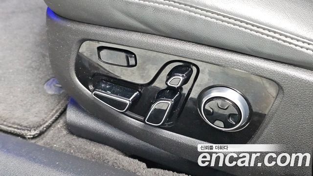 Genesis G90 3.8 AWD Luxury 2019 — фото 19