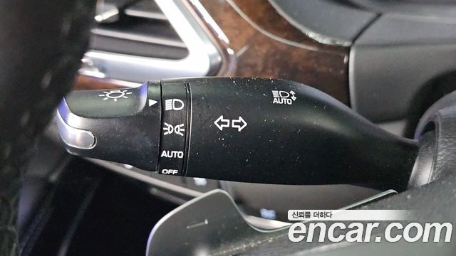 Genesis G90 3.8 AWD Luxury 2019 — фото 30