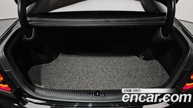 Genesis G90 3.8 AWD Luxury 2019 — фото 33