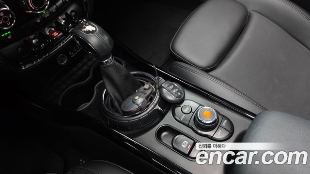 MINI Cooper D Clubman Standard 2nd 2017 — фото 9