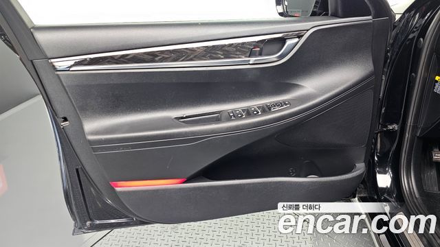 Hyundai Grandeur (IG) 3.0 LPi Modern (Rental Car) 2018 — фото 24