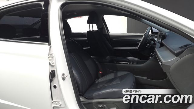 Hyundai Sonata The Edge (DN8) 1.6 Turbo Exclusive 2024 — фото 11