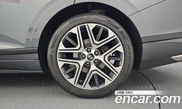 Hyundai Grandeur (GN7) 2,5 Gasoline 2WD Premium 2023 — фото 5