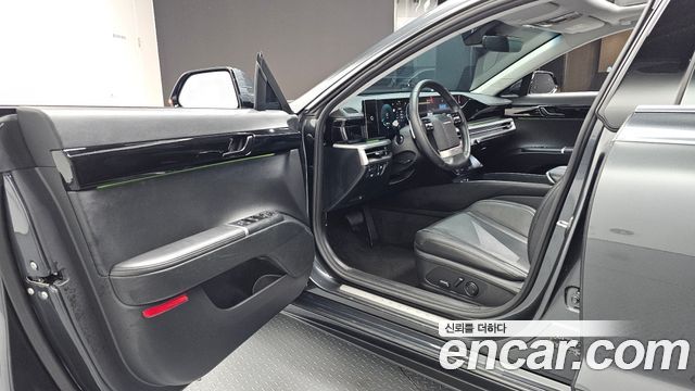 Hyundai Grandeur (GN7) 2,5 Gasoline 2WD Premium 2023 — фото 10