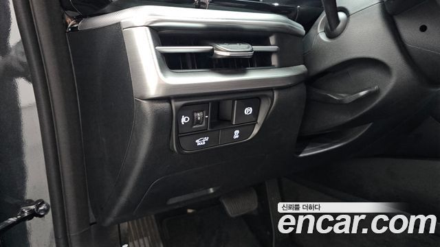 Hyundai Grandeur (GN7) 2,5 Gasoline 2WD Premium 2023 — фото 33