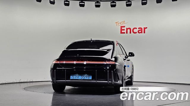 Hyundai Ioniq 6 Long Range Exclusive + 2023 — фото 4