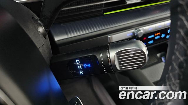 Hyundai Ioniq 6 Long Range Exclusive + 2023 — фото 9