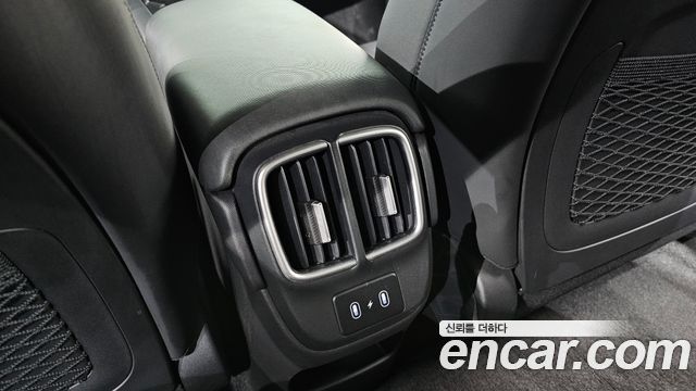 Hyundai Ioniq 6 Long Range Exclusive + 2023 — фото 27