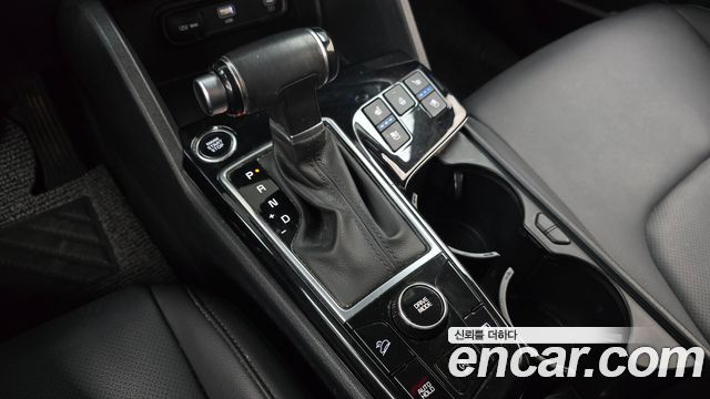 Kia Sportage (V) Diesel 2.0 2WD Prestige 2024 — фото 9