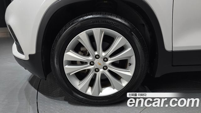 Chevrolet Trax 1.4 Premier 2018 — фото 5
