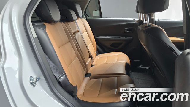 Chevrolet Trax 1.4 Premier 2018 — фото 15