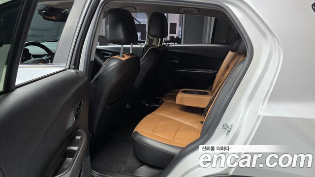 Chevrolet Trax 1.4 Premier 2018 — фото 16