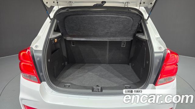 Chevrolet Trax 1.4 Premier 2018 — фото 24