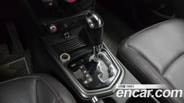 KG Mobility (SsangYong) Tivoli Air Diesel IX 4WD 2017 — фото 9