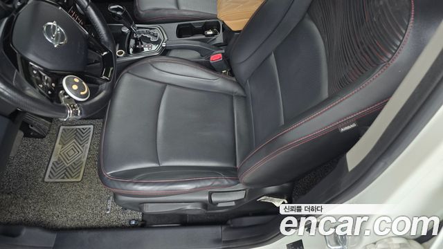 KG Mobility (SsangYong) Tivoli Air Diesel IX 4WD 2017 — фото 15