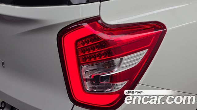 KG Mobility (SsangYong) Tivoli Air Diesel IX 4WD 2017 — фото 23