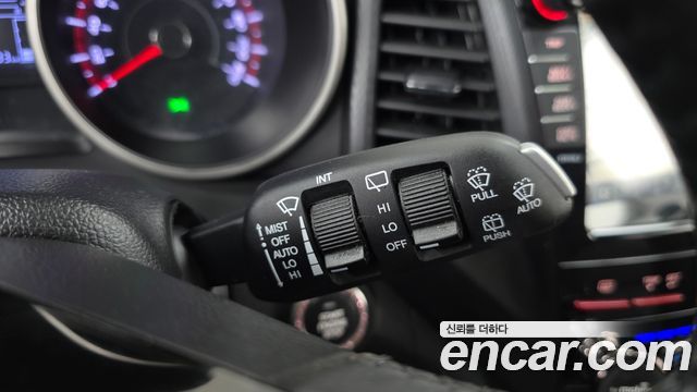 KG Mobility (SsangYong) Tivoli Air Diesel IX 4WD 2017 — фото 27