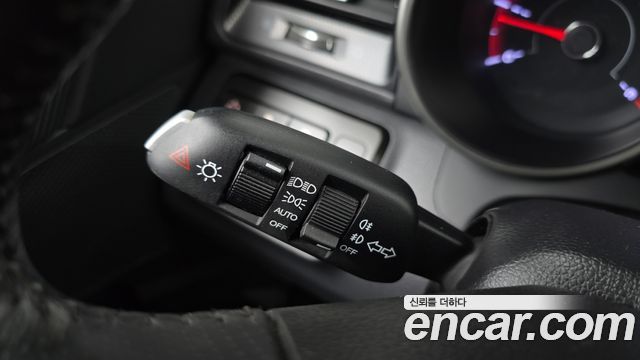 KG Mobility (SsangYong) Tivoli Air Diesel IX 4WD 2017 — фото 30