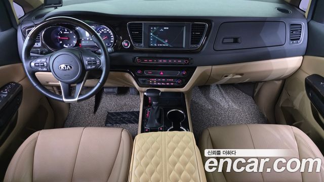 Kia Carnival 7-Seater Limousine President 2020 — фото 7