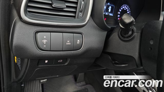 Kia Sorento Diesel 2.0 2WD Prestige 2015 — фото 18