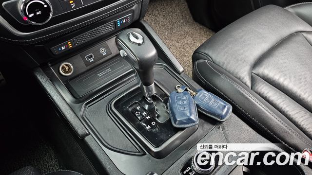 KG Mobility (SsangYong) Rexton Sports Khan Diesel 2.2 4WD Dynamic Edition (5-Link) 2021 — фото 9