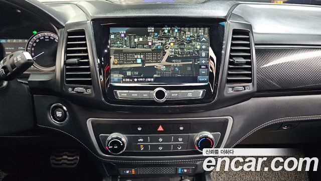 KG Mobility (SsangYong) Rexton Sports Khan Diesel 2.2 4WD Dynamic Edition (5-Link) 2021 — фото 14