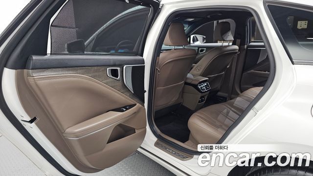 Kia K8 Hybrid Noblesse 2023 — фото 12