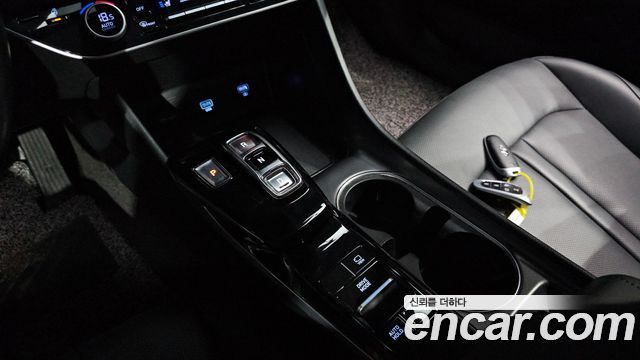 Hyundai Sonata (DN8) 2.0 LPG(rental car) Smart 2022 — фото 9